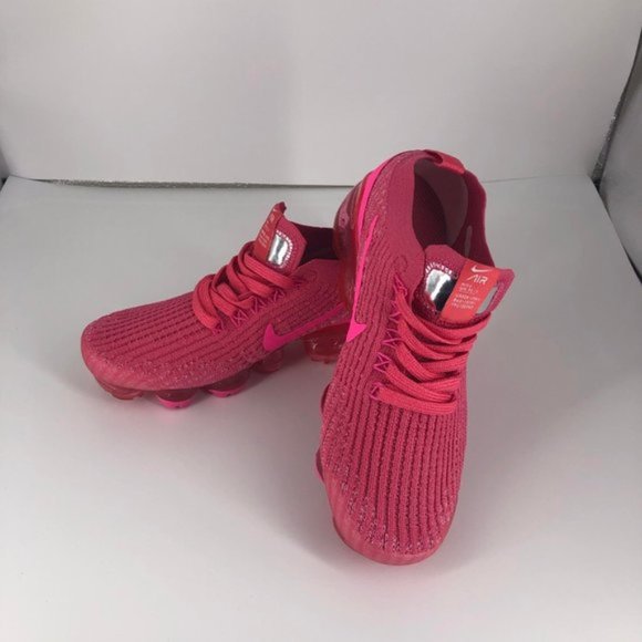 vapormax triple pink